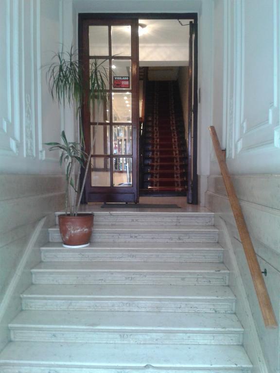 Mari Plaza Hotel Ciudad Autónoma de Ciudad Autónoma de Buenos Aires Exterior foto
